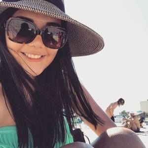 Meet your Posher, Yesica